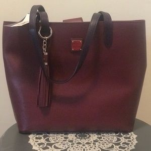 NWT Dooney & Bourke Hadley Tote-Cranberry